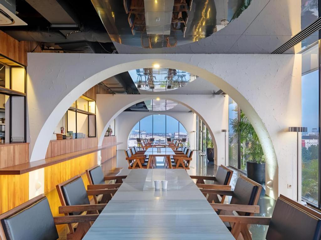 Artotel Suites Bianti Yogyakarta Eksteriør bilde